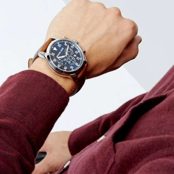 Michael Kors watch - Picture 2 of 3